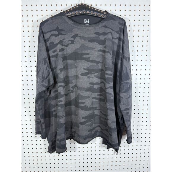 Planet By Lauren G oversized camo long sleeve swing Tee size OS M-L - Picture 1 of 5